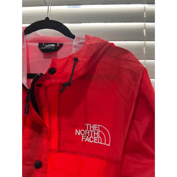 The North Face Windwall Outline Womens Jacket - NWT - Picture 3 of 6
